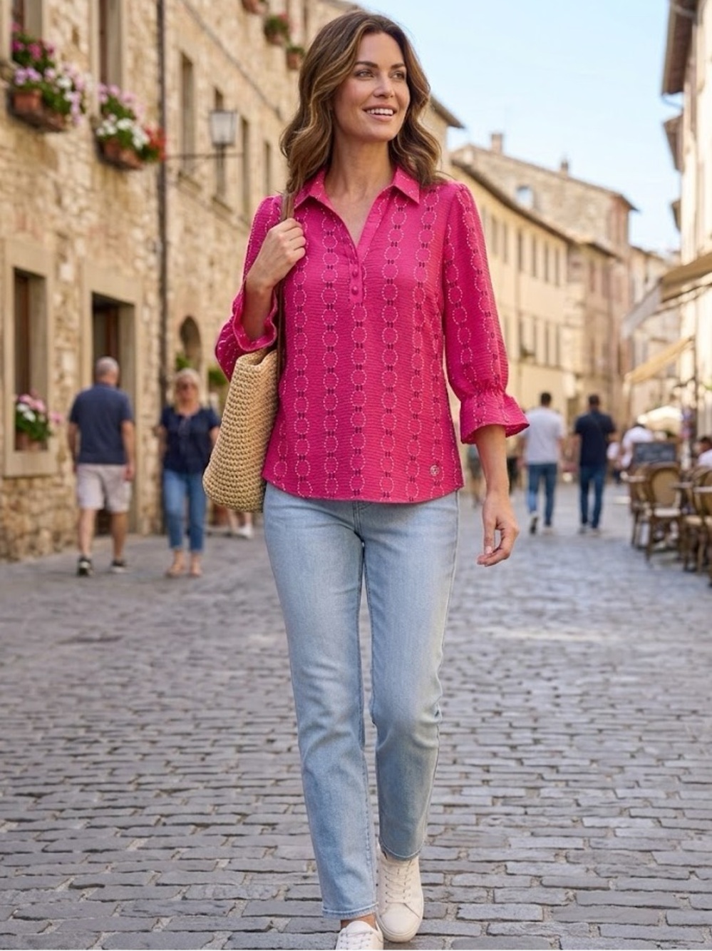 Adrienne Vittadini Bright Fuchsia Blouse; women’s size medium